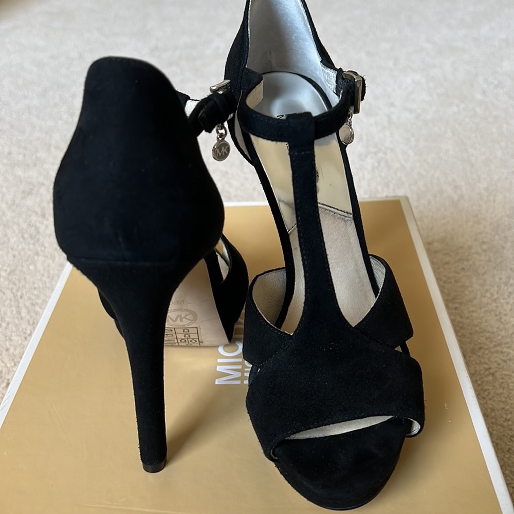 Michael Kors Suede Sandals 7.5 - Picture 7 of 9